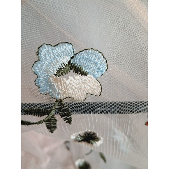 Haute Monde Sheer Embroidered Floral Top Short Sleeve Size Large - Picture 7 of 11